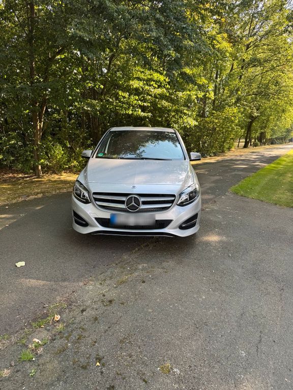 Image of Mercedes-Benz B 180