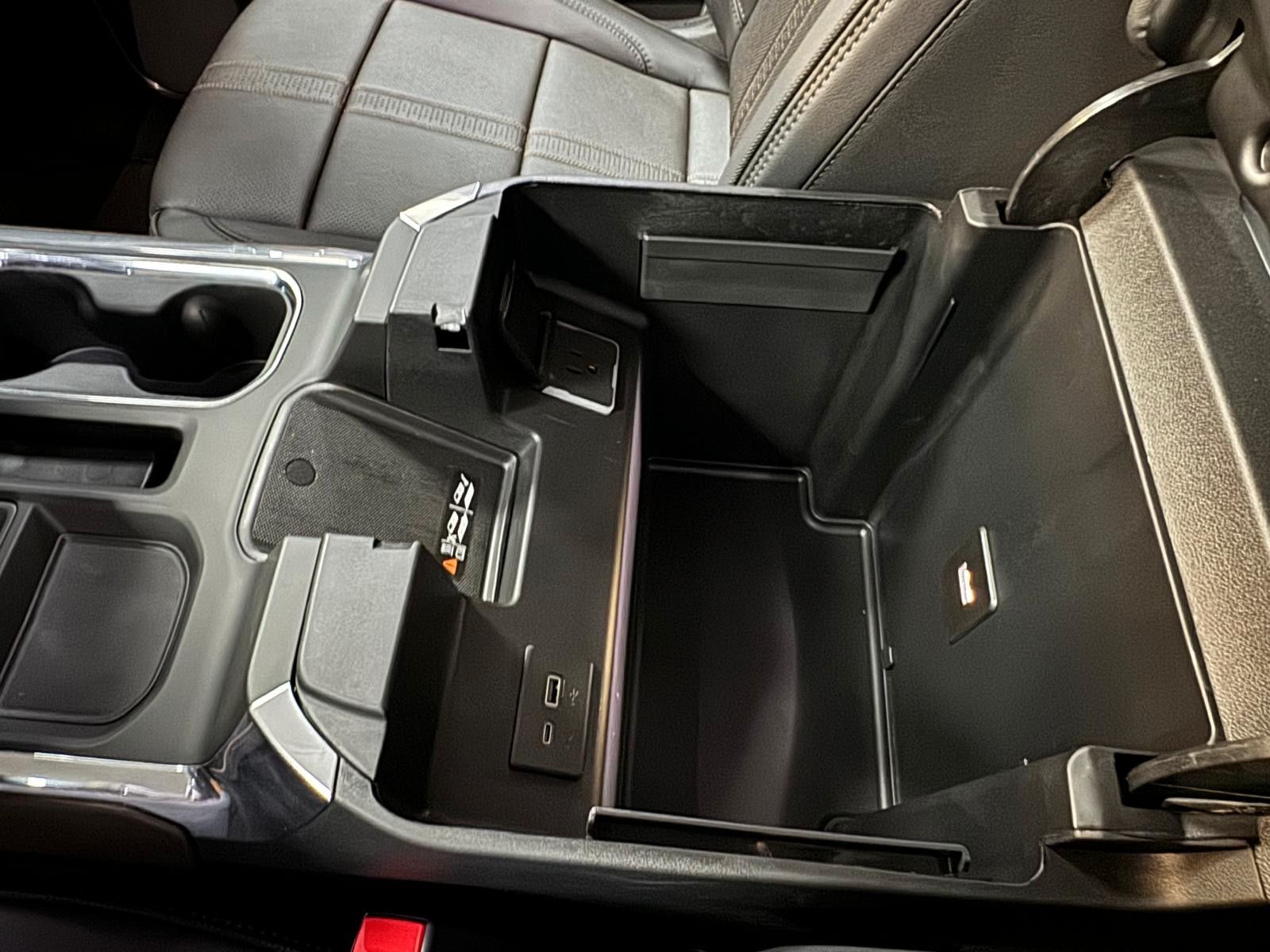 Fahrzeugabbildung Chevrolet 2026 SILVERADO MIDNIGHT DURAMAX DIESEL 4x4 HC