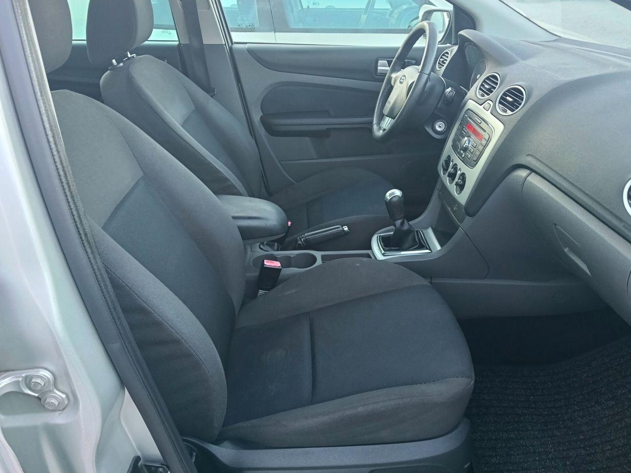 Ford Focus 2008 — photo 6