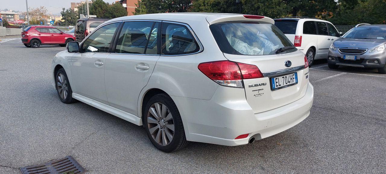 Subaru Legacy 2011 — photo 7