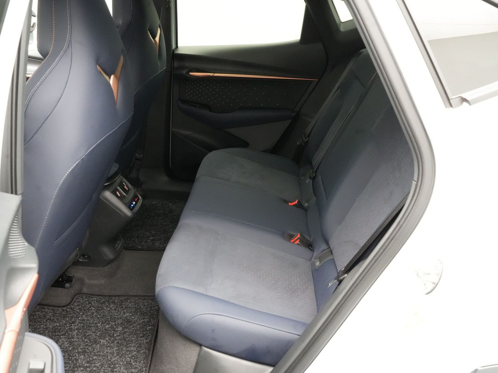 Cupra Tavascan - Bild 8