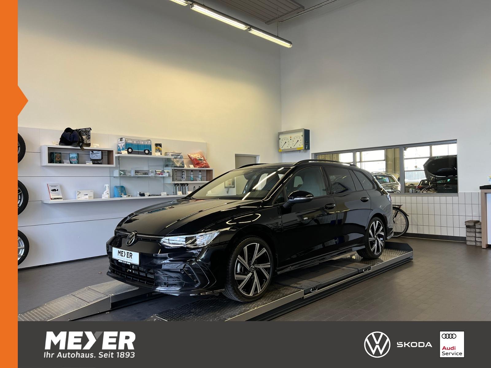 Volkswagen Golf VIII Variant R-Line 1.5 eTSI DSG *AHK, LED,