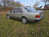 Mercedes-Benz Mercedes Benz E200 W124 Oldtimer H Zulassung - gebrauchte Mercedes-Benz E 200 aus dem Jahr 1991