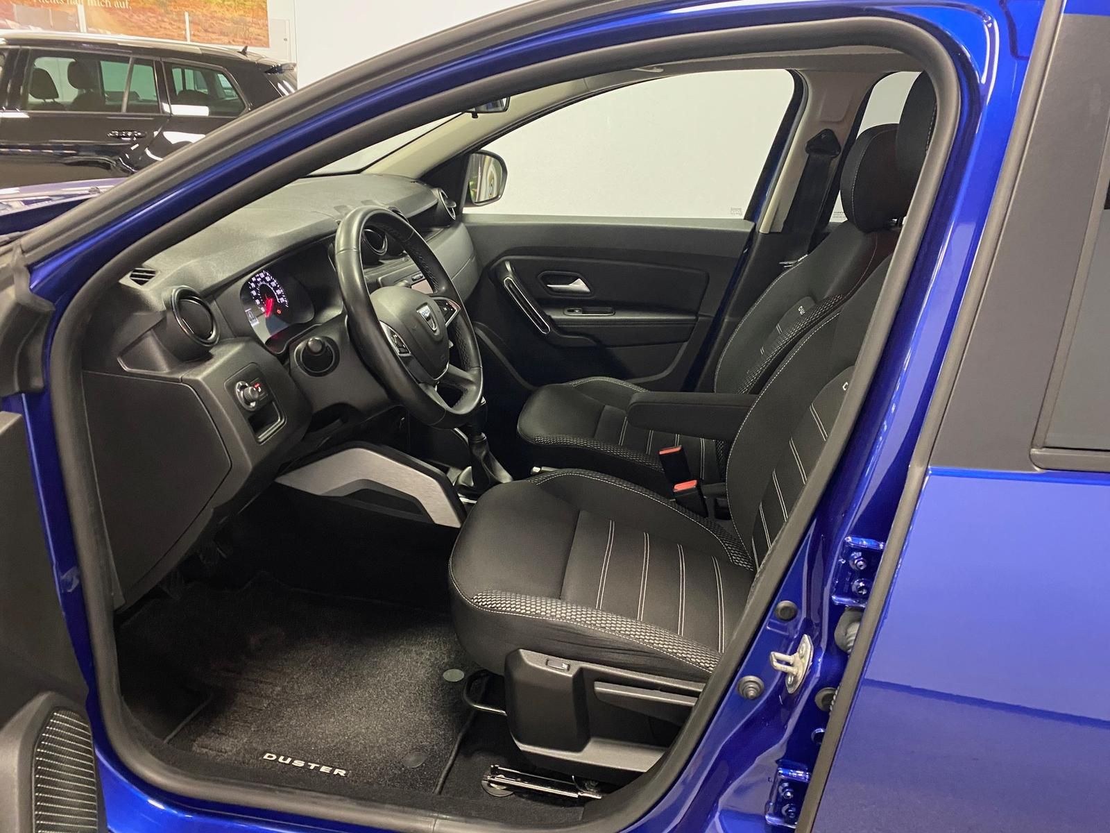 Fahrzeugabbildung Dacia Duster 1.3 TCE Prestige KLIMA+RFK+PDC+NAVI+AHK