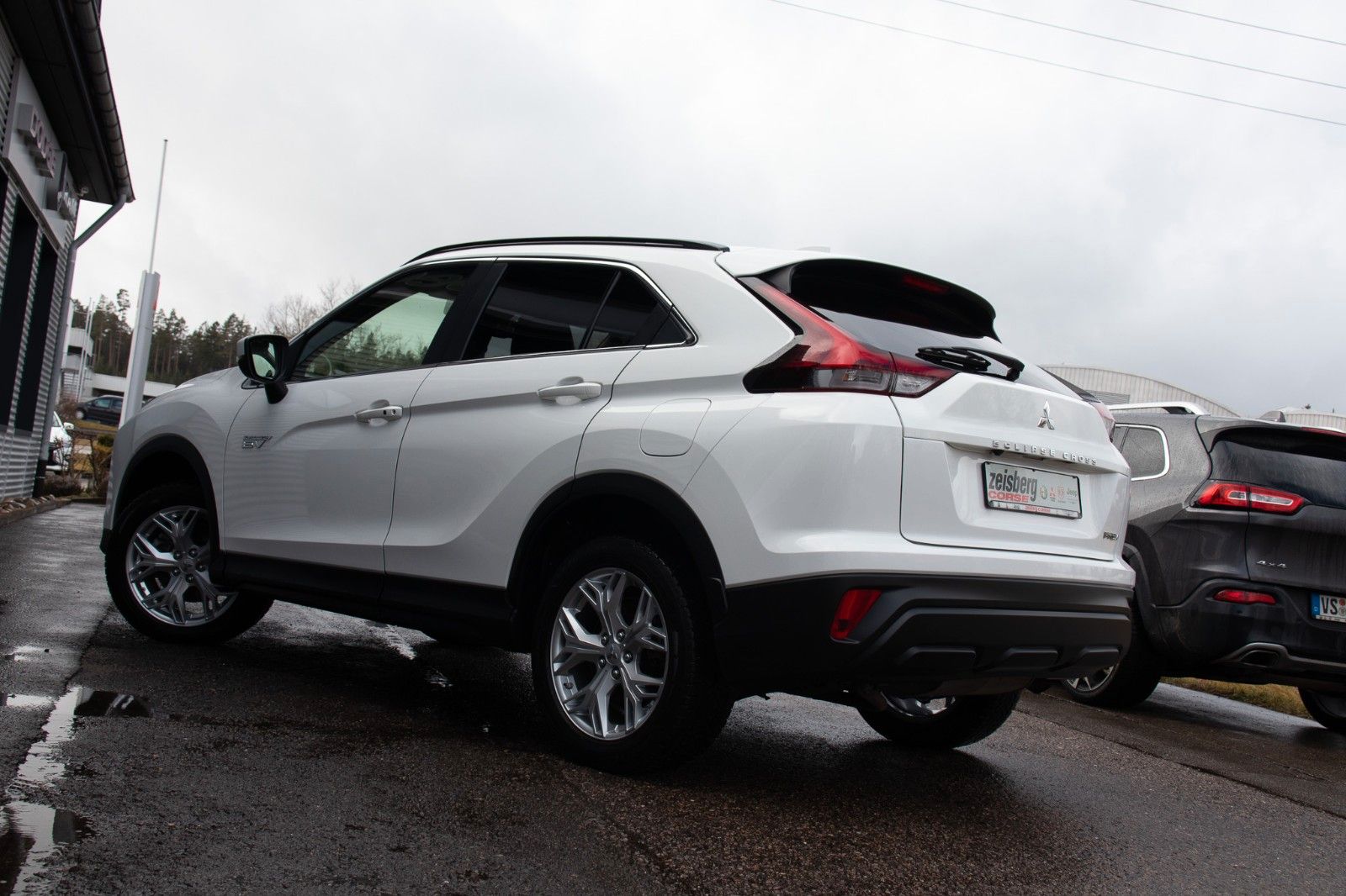 Fahrzeugabbildung Mitsubishi Eclipse Cross 2.4 Basis Plug in Hybrid 4WD Autom