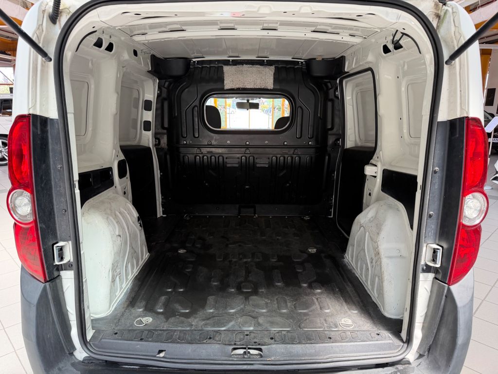 OPEL Combo D Kasten L1H1|MwSt.|ZV|Servo|Schiebetür OPEL Combo D Kasten L1H1|MwSt.|ZV|Servo|Schiebetür