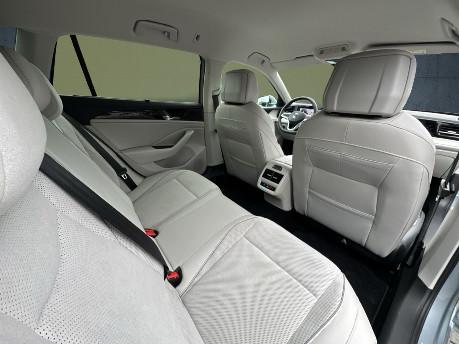 Volkswagen Passat Variant - Bild 18
