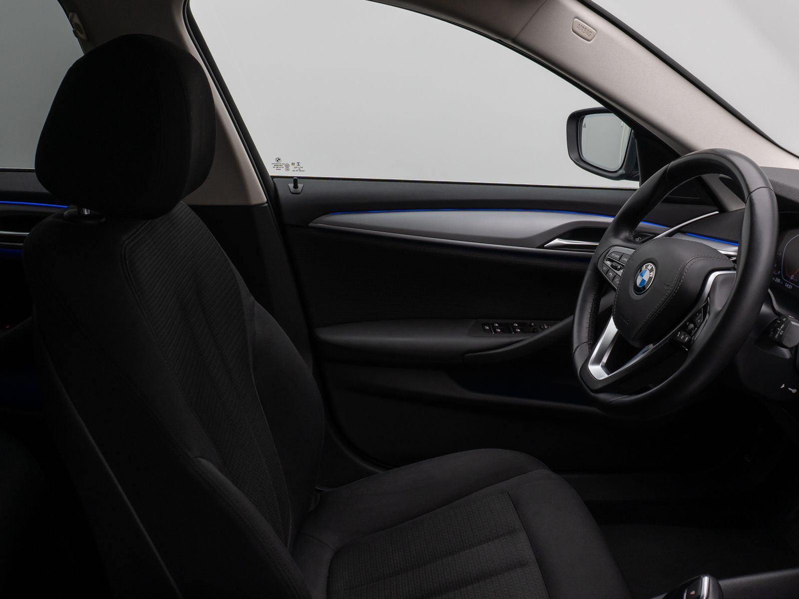Fahrzeugabbildung BMW 520d xD Kamera Laser HUD DAB HiFi Stop&Go MSport