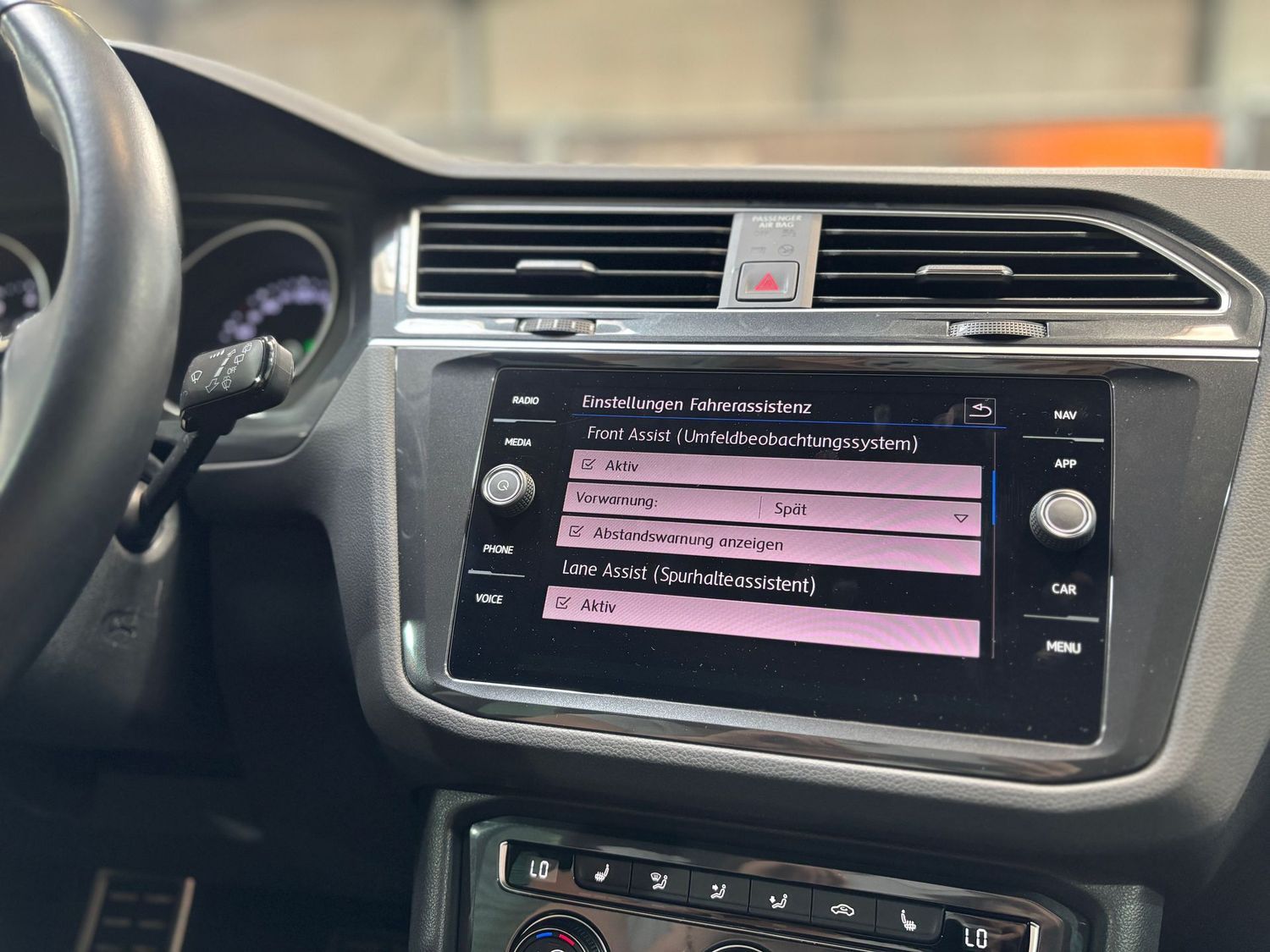 Fahrzeugabbildung Volkswagen Tiguan 1.5 TSI IQ.DRIVE#DSG#LED#ACC#Spur#Keyless