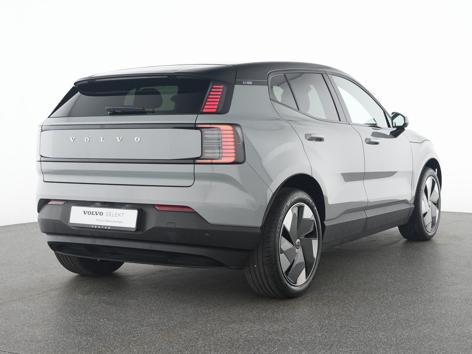 Volvo EX30 Extended Range Plus imagem 2