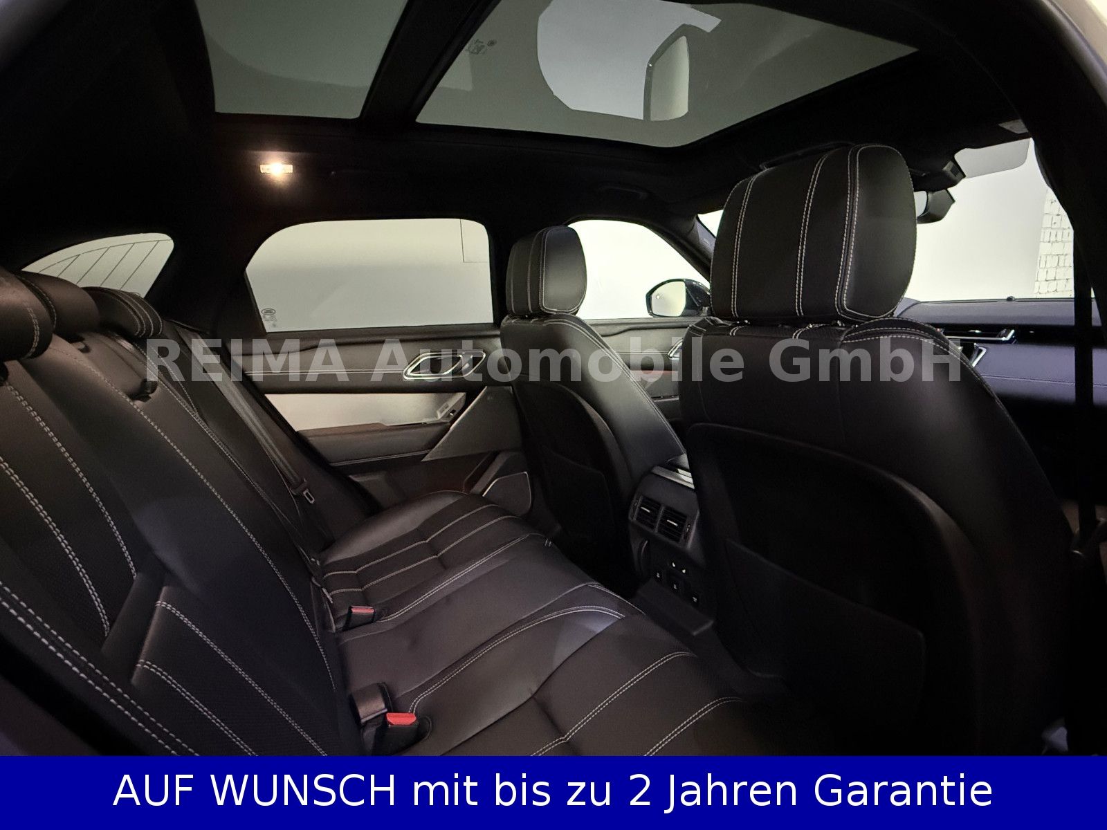 Fahrzeugabbildung Land Rover Range Rover Velar 3,0i R-Dynamic AWD, Pano