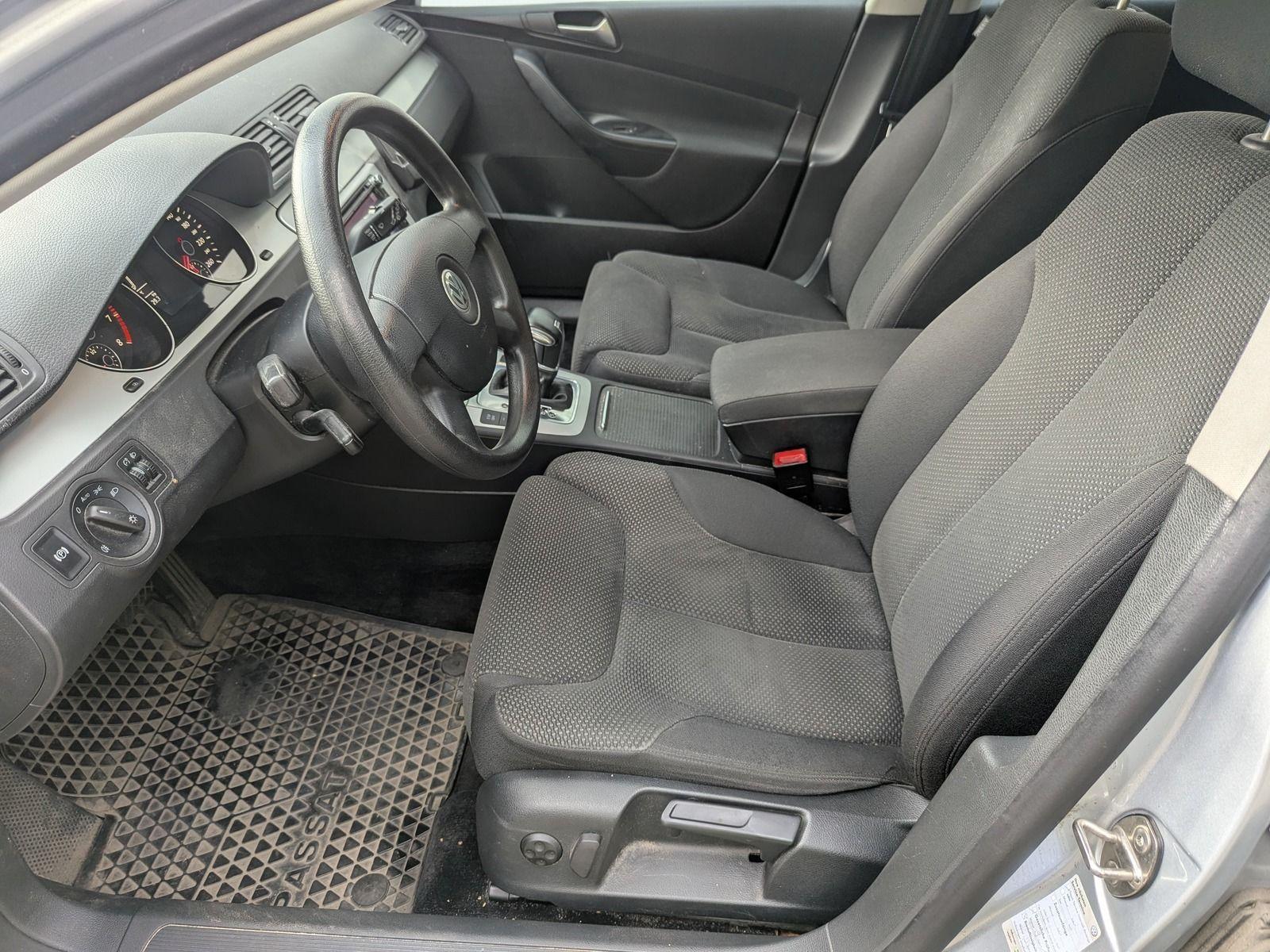 Volkswagen Passat 2009 — photo 8