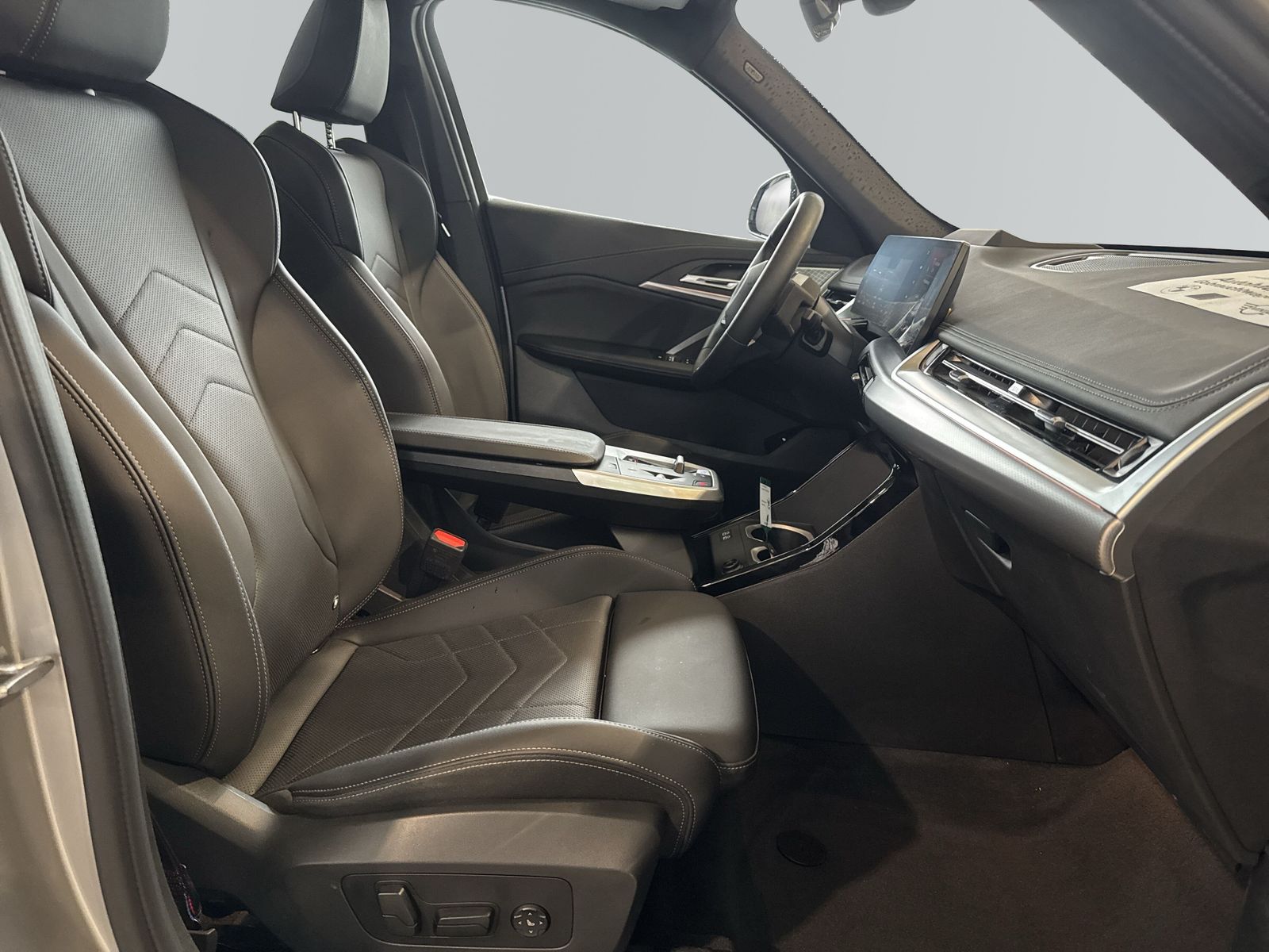 BMW iX1 - Bild 11