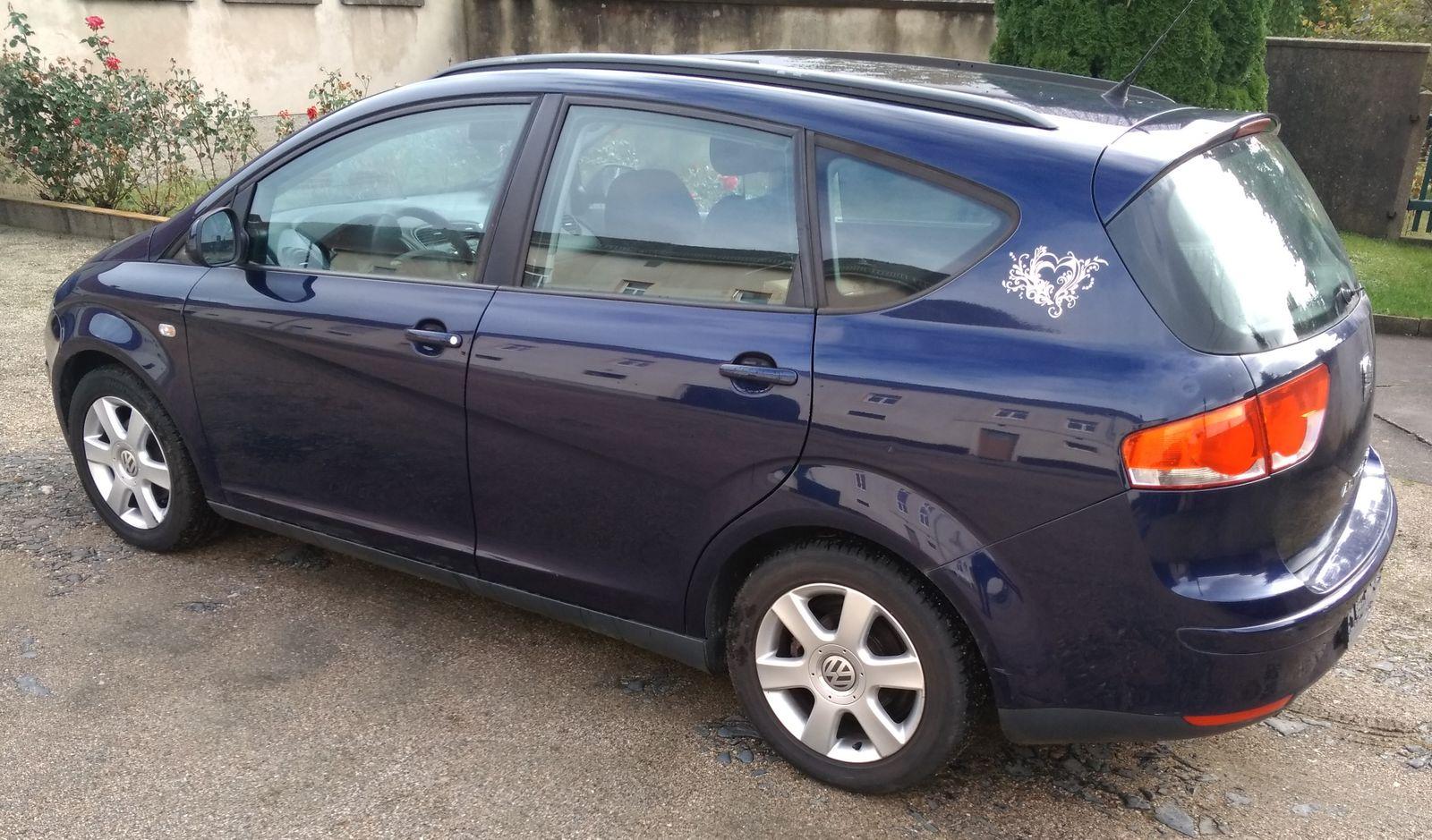 Seat Altea XL 2009 — engine 101 HP (74kW)