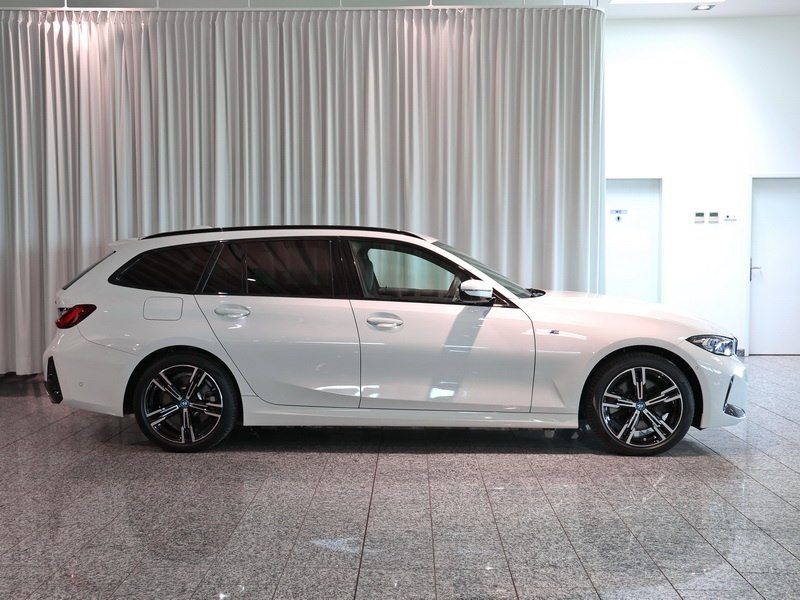 BMW 320e xDrive Tour. M Sport AHK 360° HarmKar DrivA imagem 2