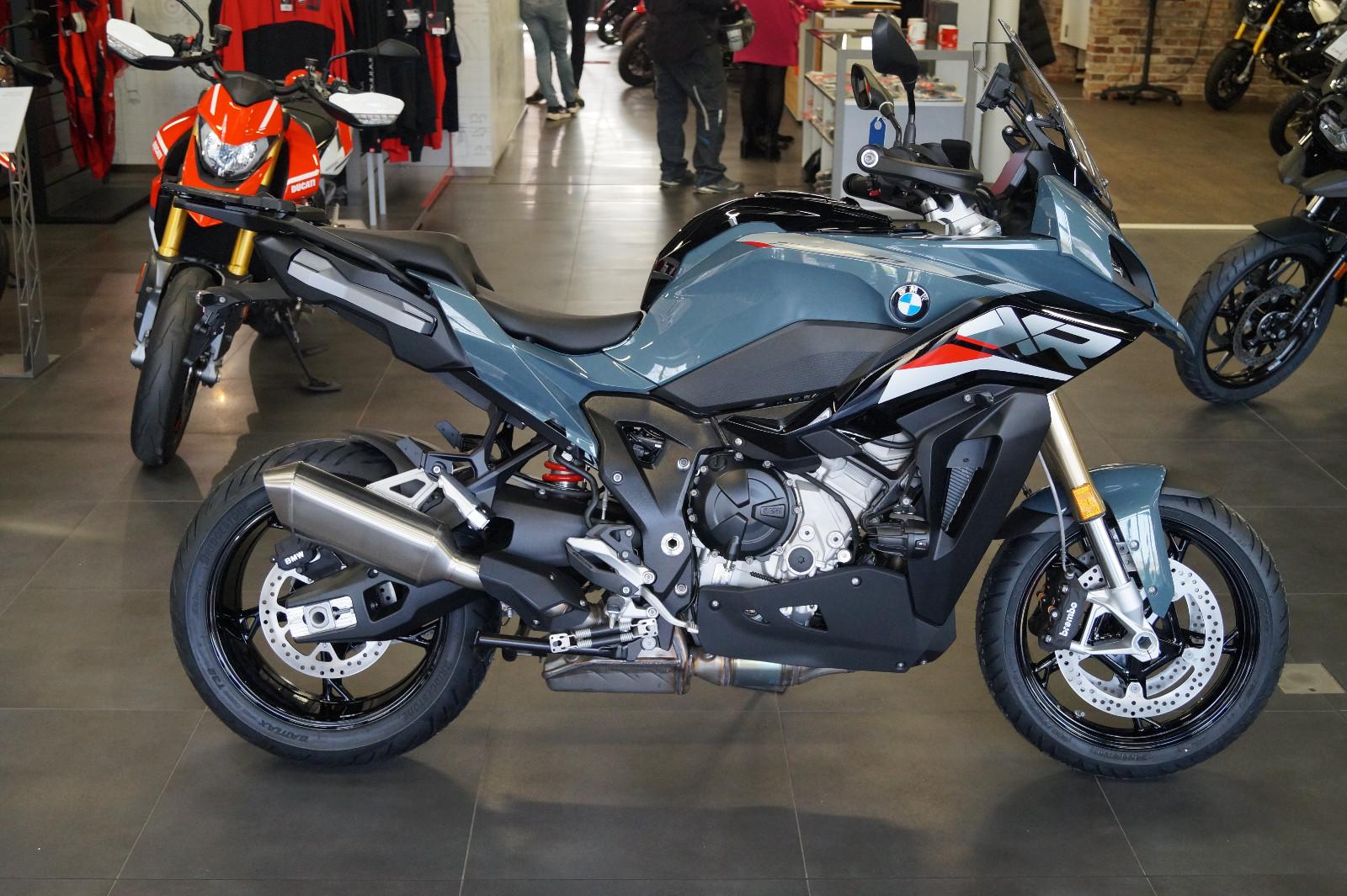 BMW S1000XR Style Sport +2 Pakete +LED-Zusatzschein.