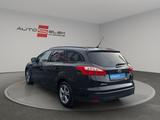 Ford Focus Turnier Champions Edition - Ford Focus: Schwarz, Edition