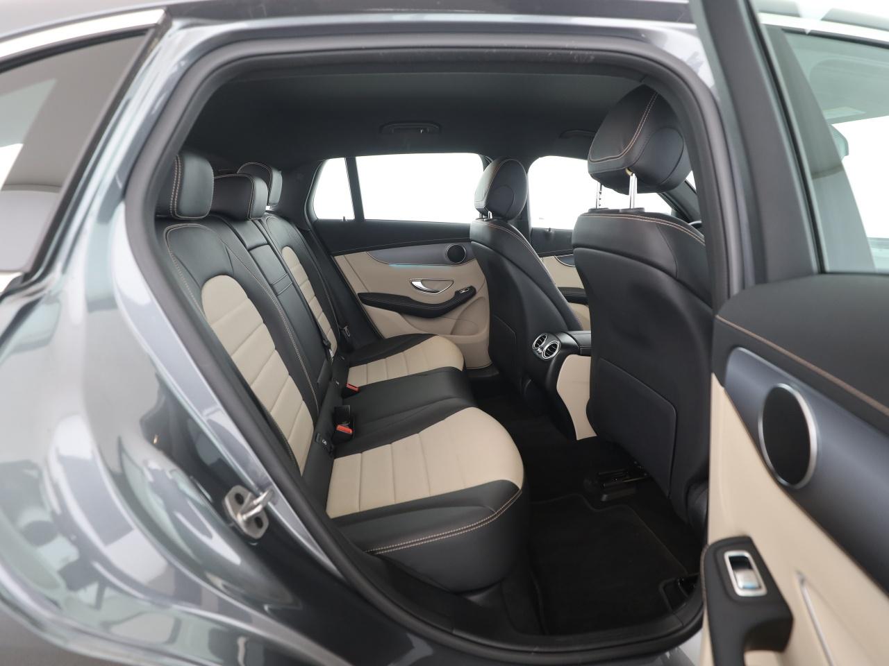 Mercedes-Benz EQC 400 4M AMG Distronic 20'' MBUX