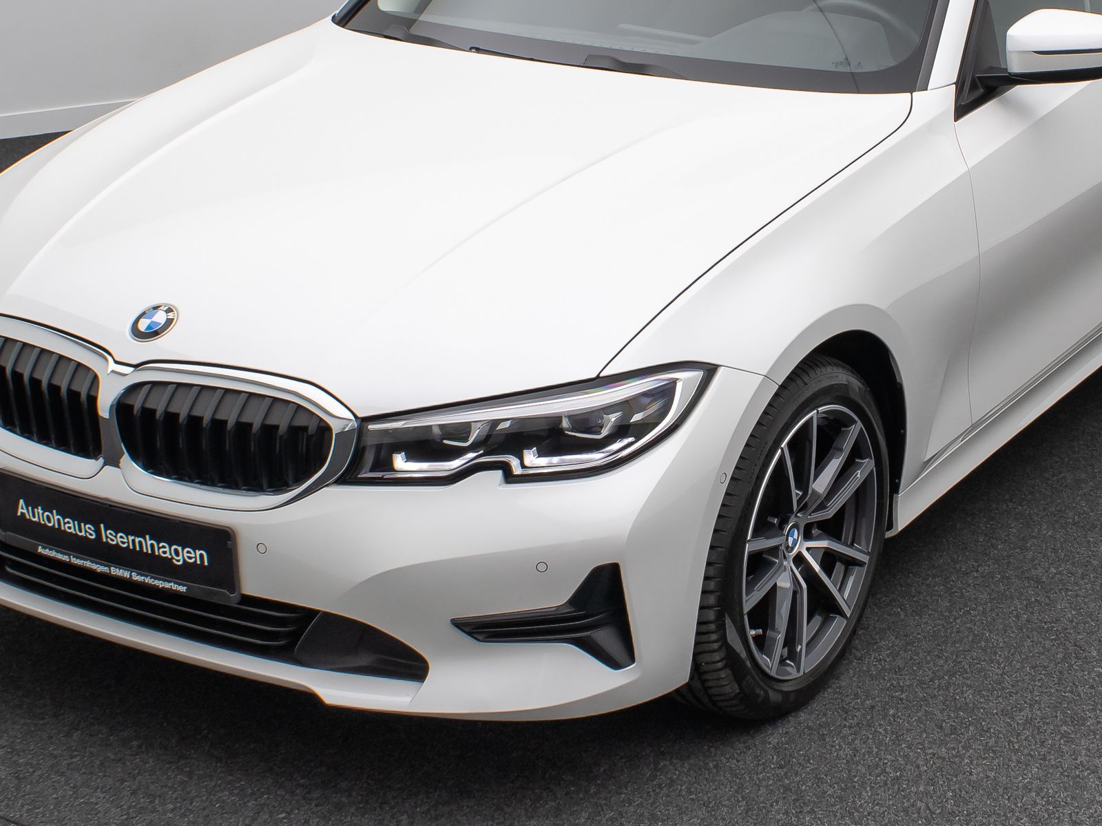 Fahrzeugabbildung BMW 320d DAB Kamera HiFi Memory LED Panorama 18Zoll