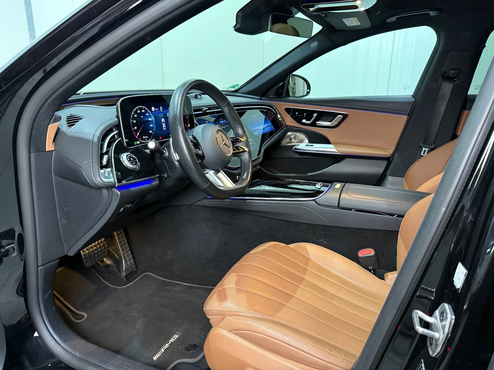 Mercedes-Benz E 450d 4M AMG SuperScreen*Burmester*DigitalLight imagem 3