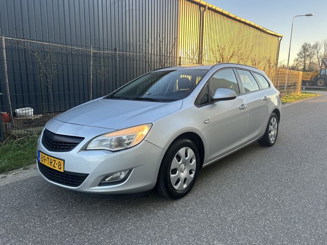 Opel Astra Sports Tourer 1.3 CDTi S/S Business Editio