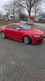 Audi TTS Coupe 2.0 TFSI S tronic quattro - - rote Audi TTS