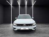 Volkswagen Tiguan 4Motion*Navi*Kamera*SitzHZ*Memory*Pano* - Gebrauchtwagen in Merzig