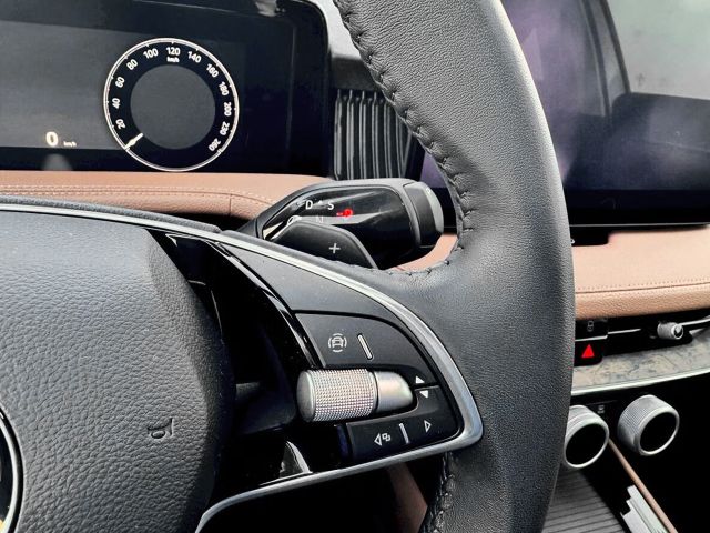 Skoda Superb Combi L&K PANO LuftLeder Travel AHK 360°