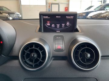 Audi A1 attraction *Klimaauto.*Sitzheizung*TÜV0327*
