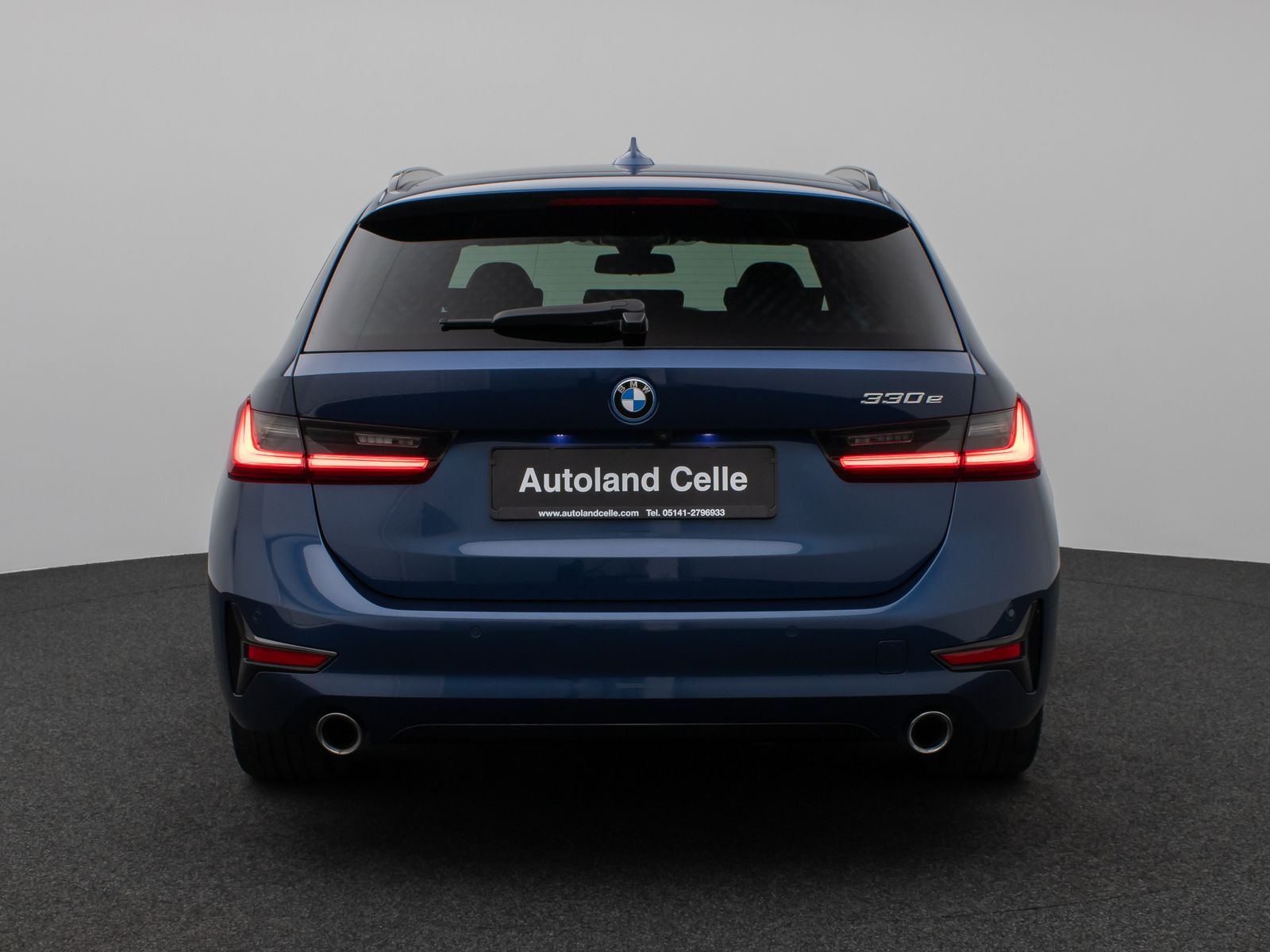 Fahrzeugabbildung BMW 330e Sport Line Kamera Laser HUD DAB Komfort