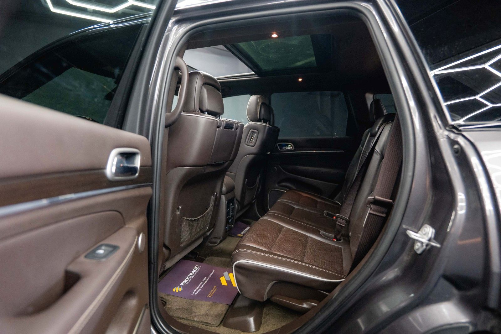 Fahrzeugabbildung Jeep Grand Cherokee 5.7 V8 SRT OVERLAND *Pano*ACC*19%