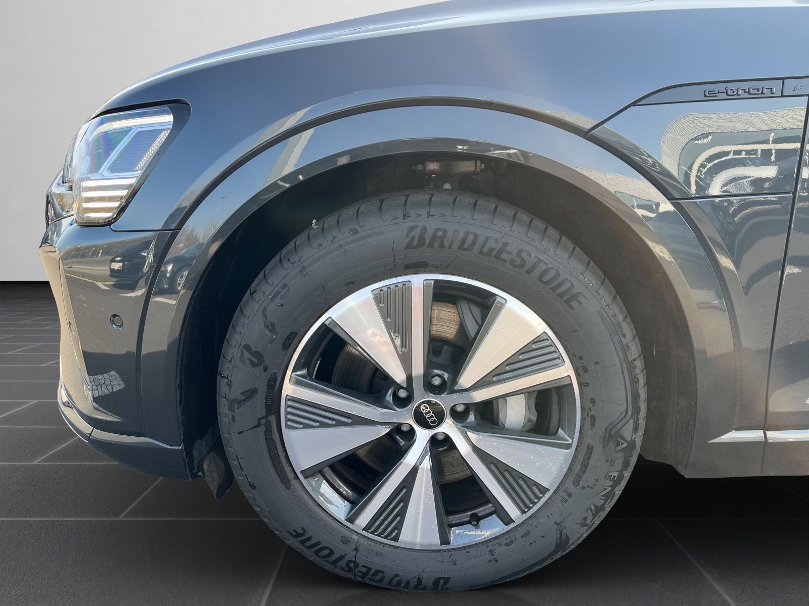 Audi Q8 e-tron - Bild 8