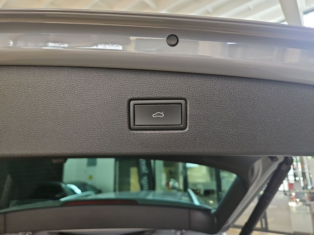Fahrzeugabbildung Volkswagen Tiguan 1.5 TSI United OPF (EURO 6d) ACC AHK AUT
