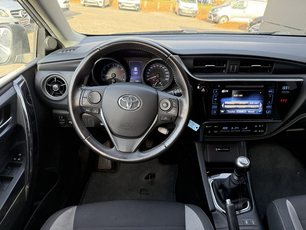 Toyota Auris Touring Sports
