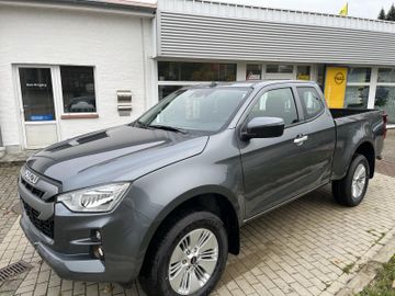 Fotografie Isuzu D-Max SPACE CAB 4x4 LS