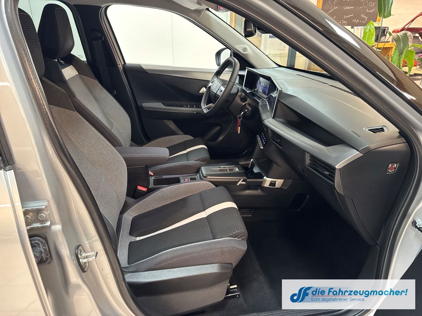 Fahrzeugabbildung Opel Frontera Electric GS 83 kW Navi Digitales Cockpi