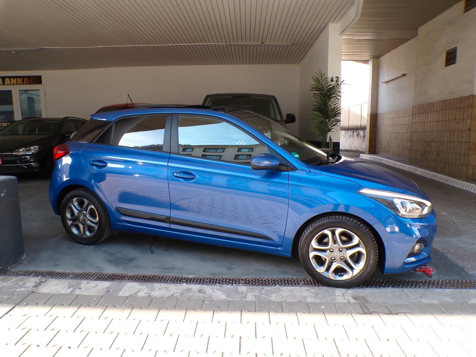 Hyundai i20 Style/1HAND/Pano.Glas elektr/Navi/Kamera/SHZ