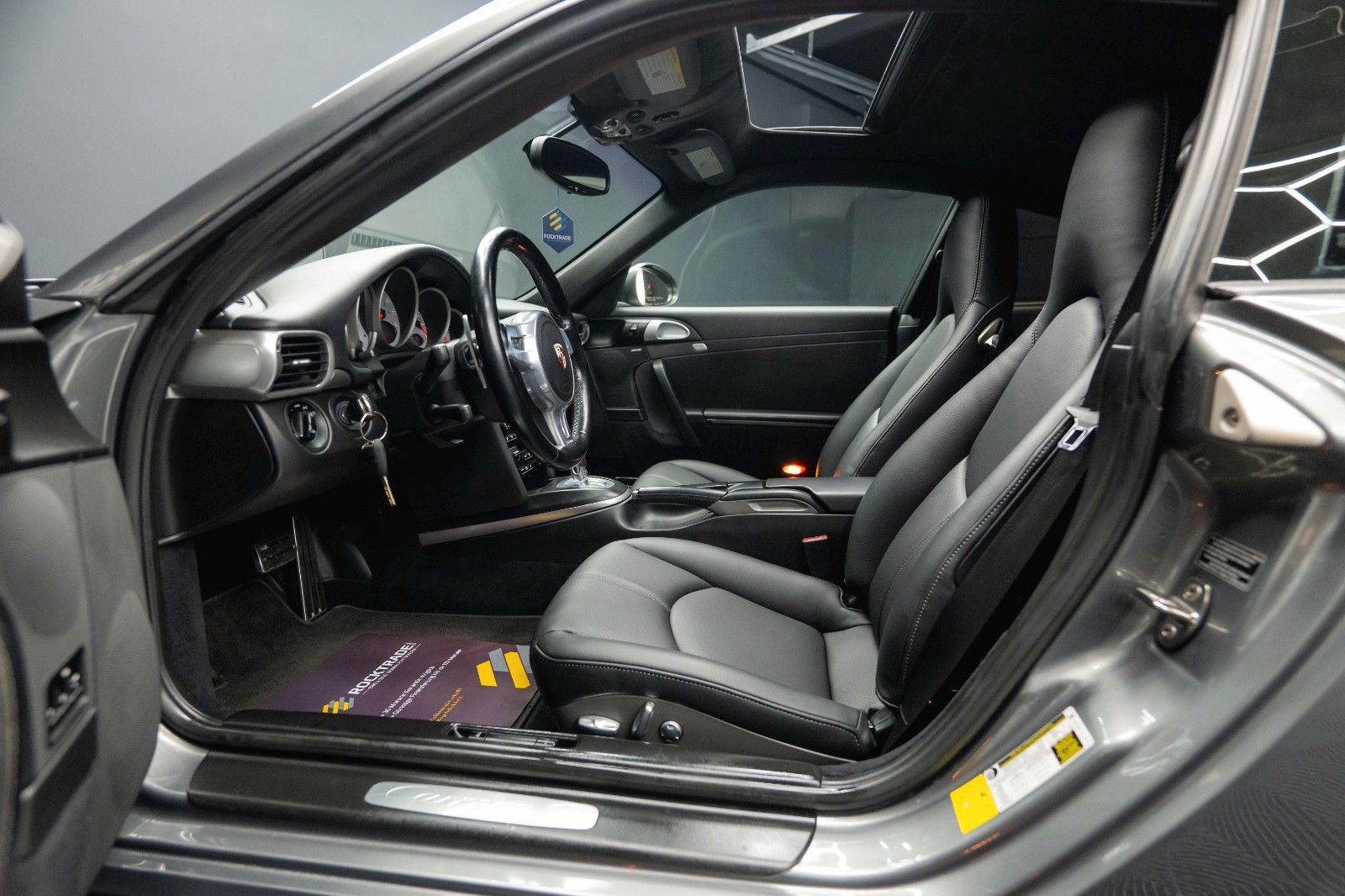 Fahrzeugabbildung Porsche 997.2 911 Carrera S Coupe Sport Chrono+ Bi-Xenon