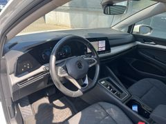 Fahrzeugabbildung Volkswagen Golf VIII Variant 2.0 TDI DSG Life ACC NAVI SHZ