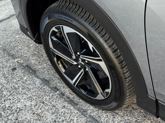 Fahrzeugabbildung Mitsubishi Eclipse Cross 2.4 MIVEC PLUS Navi*1.Hand