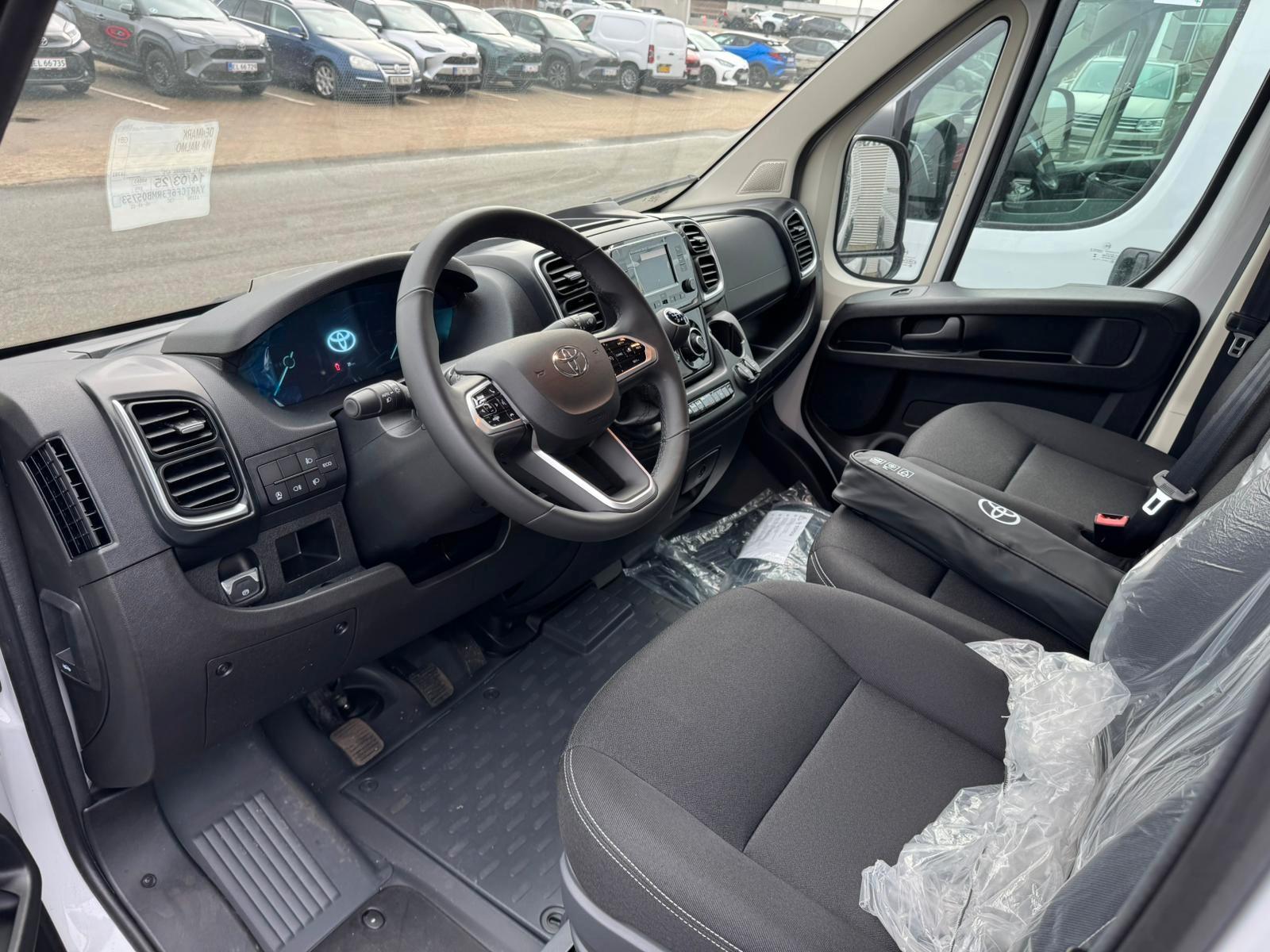 Toyota Proace Max 35 L2H2 2.2 BlueHDI 140PS Comfort NEU