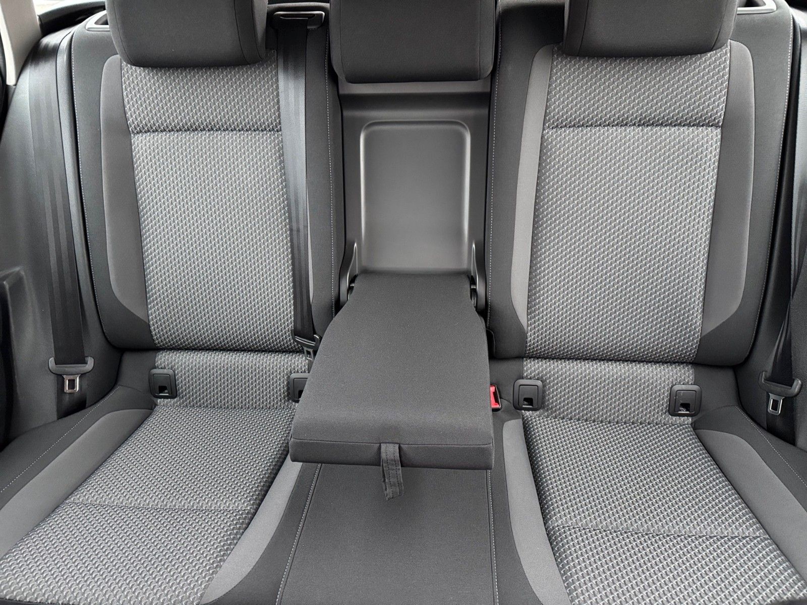 Fahrzeugabbildung Volkswagen Passat Variant Conceptline