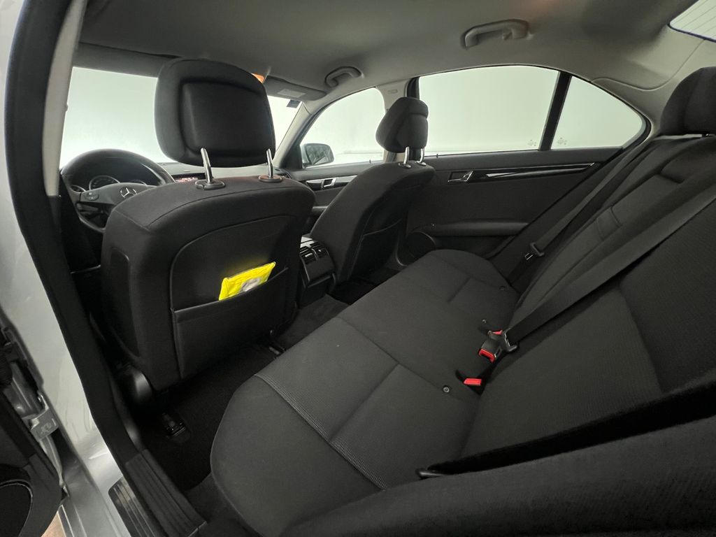 MERCEDES-BENZ C 180 K RENTNER/ NUR 71.tKM / GARANTIE / MERCEDES-BENZ C 180 K RENTNER/ NUR 71.tKM / GARANTIE /