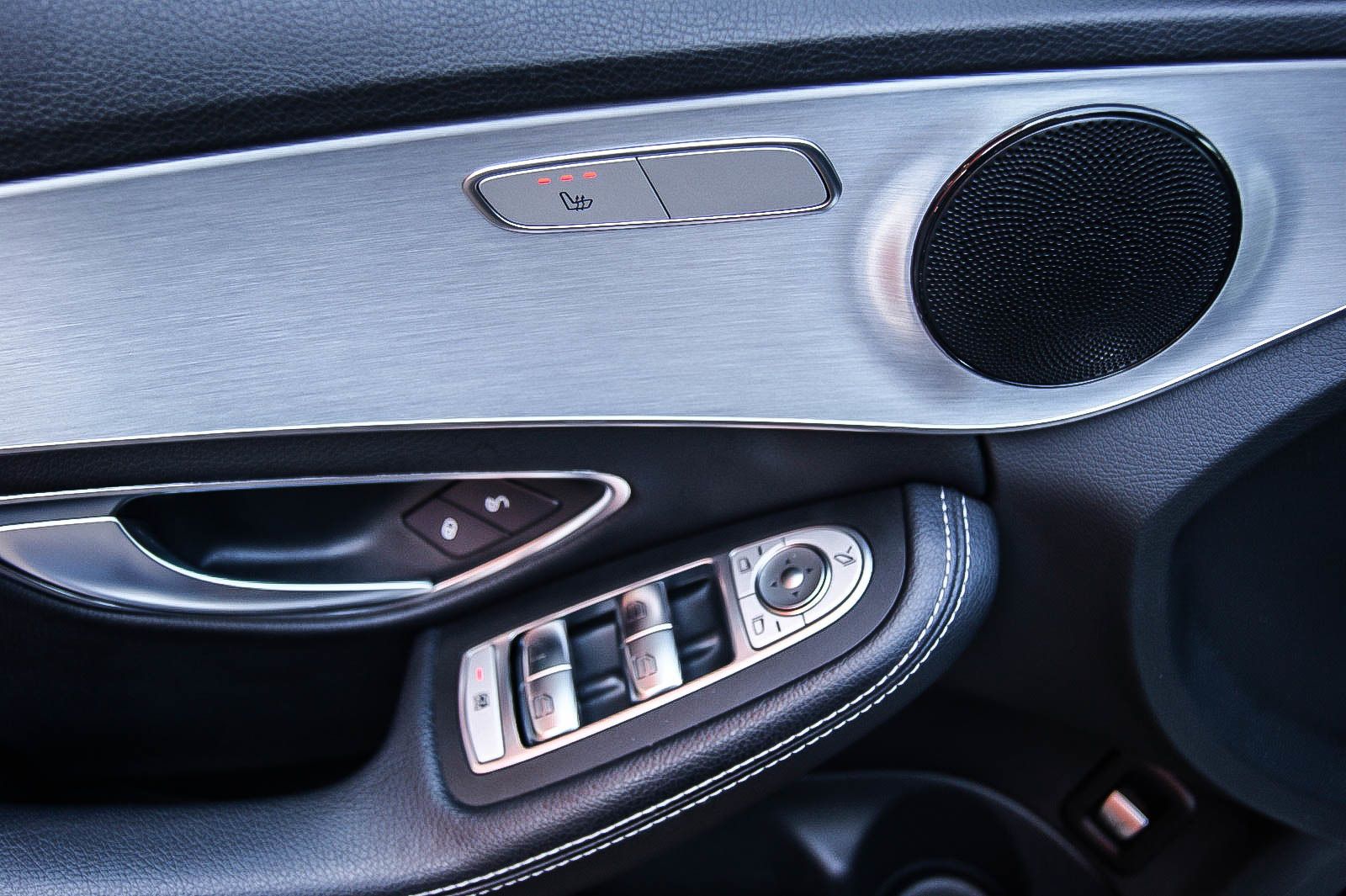 Fahrzeugabbildung Mercedes-Benz C 180 T CGI Avantgarde AHK LED NAVI SITZH