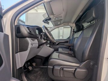 Opel Vivaro - 10
