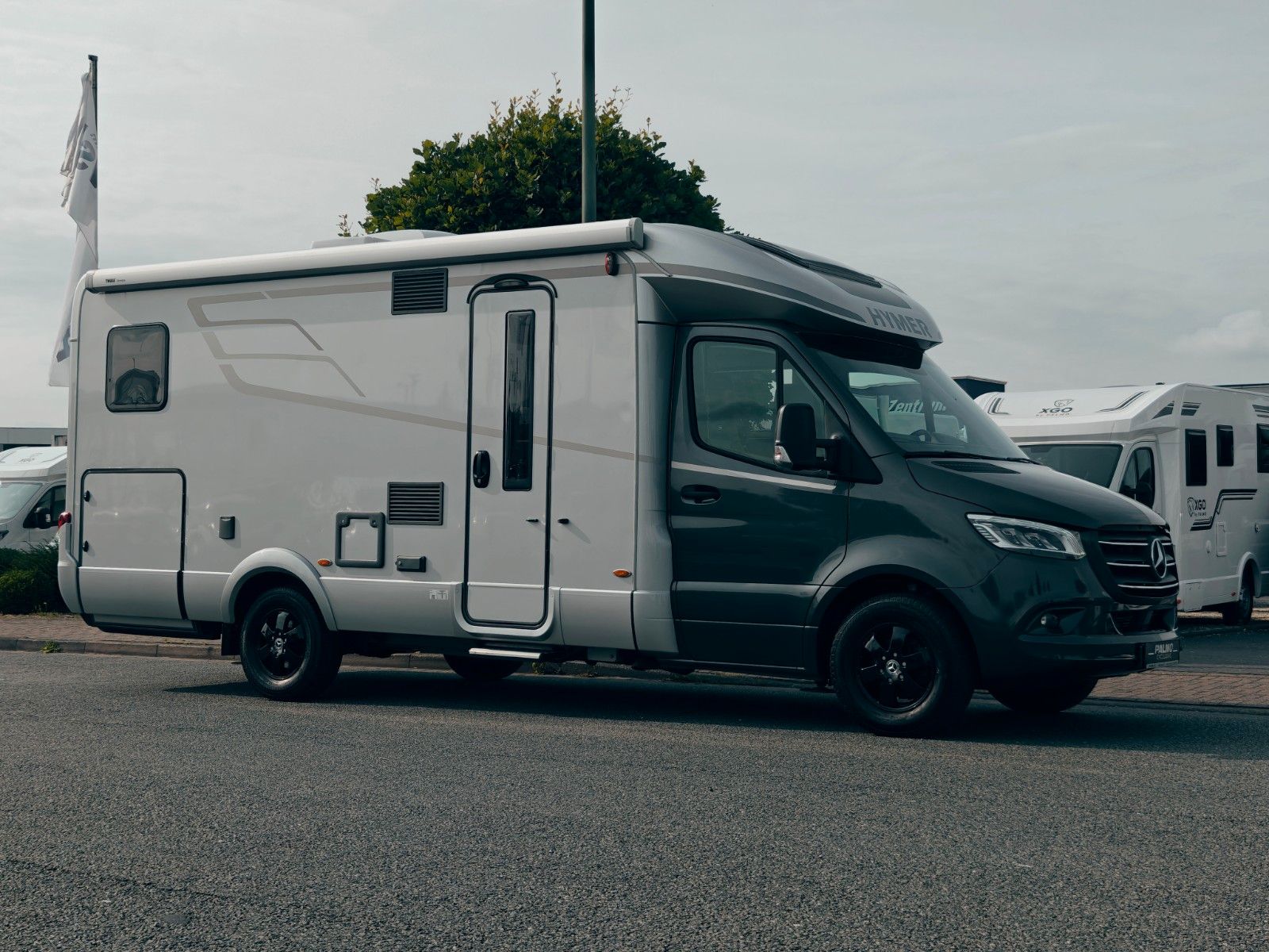 Fahrzeugabbildung HYMER / ERIBA / HYMERCAR B - KLASSE MC T 680 - INDIVIDUAL AUS ERSTBESITZ