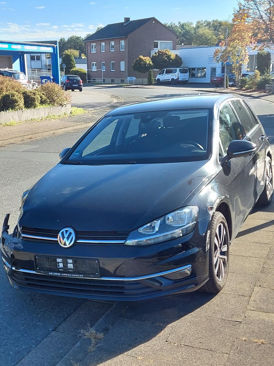Volkswagen Golf VII Lim. IQ.DRIVE Start-Stop