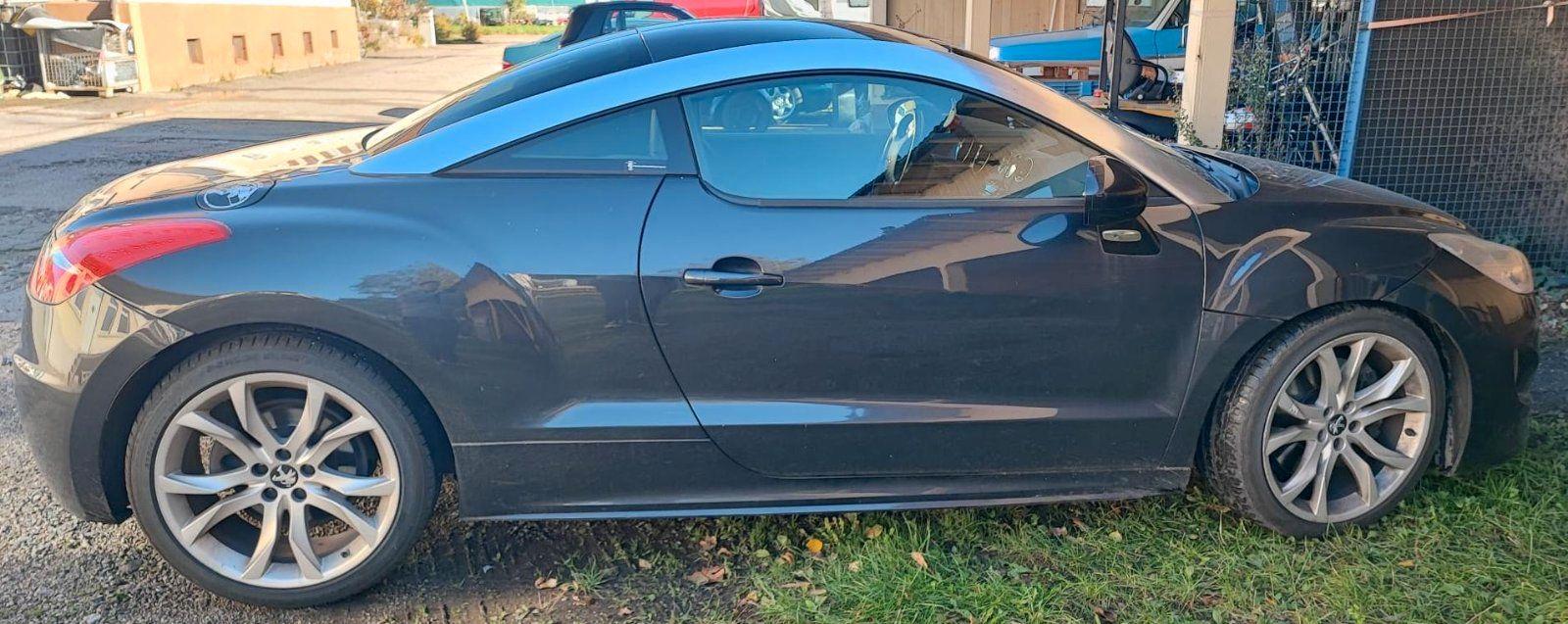 Peugeot RCZ