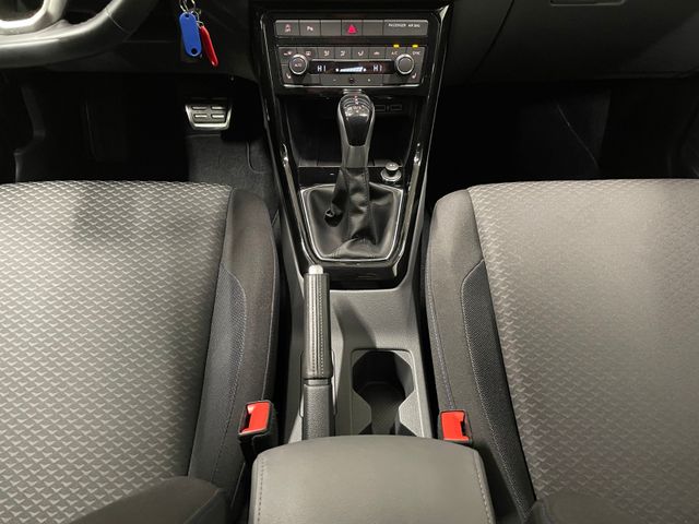 T-Cross United 1.0 TSI DSG R-LINE NAVI LED RFK