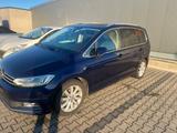Volkswagen Touran 2.0 TDI SCR 140kW DSG Highline Highline - Volkswagen Touran: 140